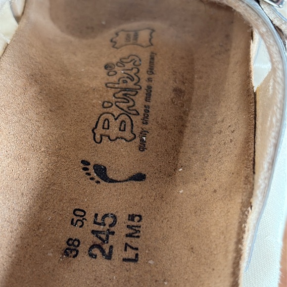 Birkenstock Metallic Silver Sandals Sz 7 - Picture 7 of 9